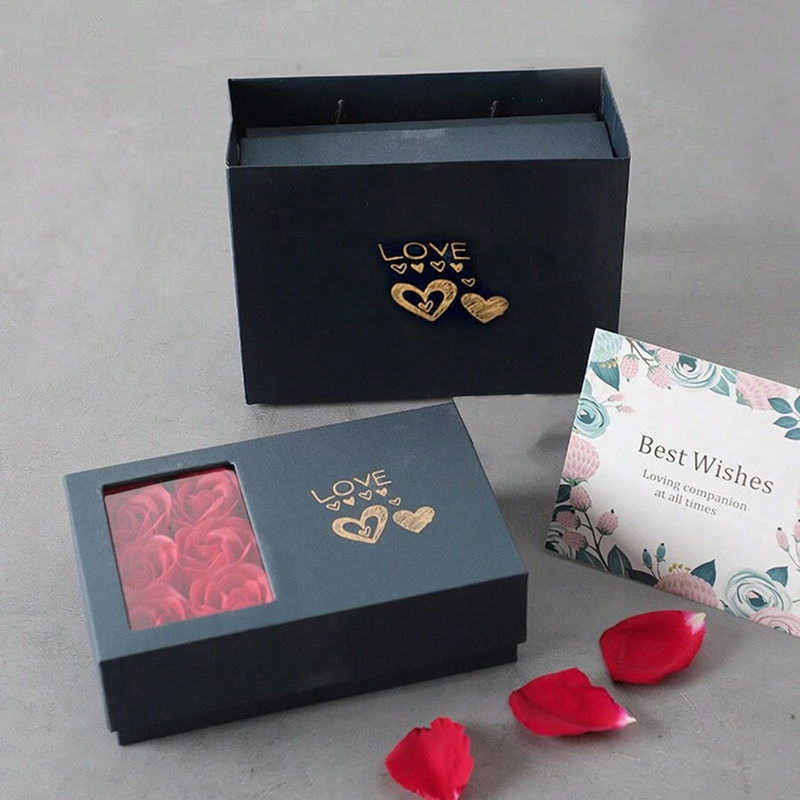 Caixa de presentes com 6 rosas eternas aromáticas