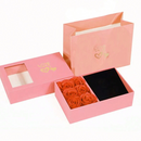 Caixa de presentes com 6 rosas eternas aromáticas