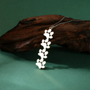 Colar Pegadas Personalizadas – Seu Melhor Amigo Para Sempre