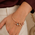 Pulseira Corações da Família – Grave os nomes de quem você ama 💖