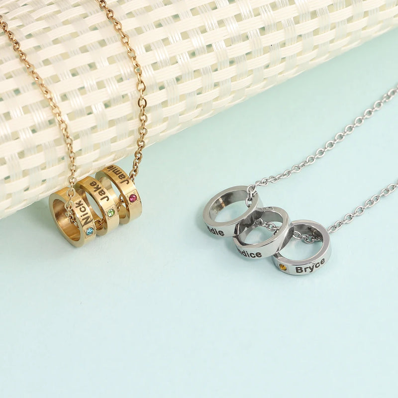 Colar circulo brilhantes personalizado com nomes - Grave o nome da sua família.