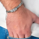 Pulseira personalizada masculina com nome da família - 50% OFF + Frete Grátis!