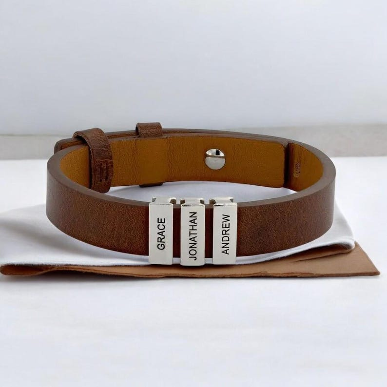 Pulseira Masculina Personalizável com nomes | Oferta Especial 50% OFF + Frete Grátis Somente Hoje!